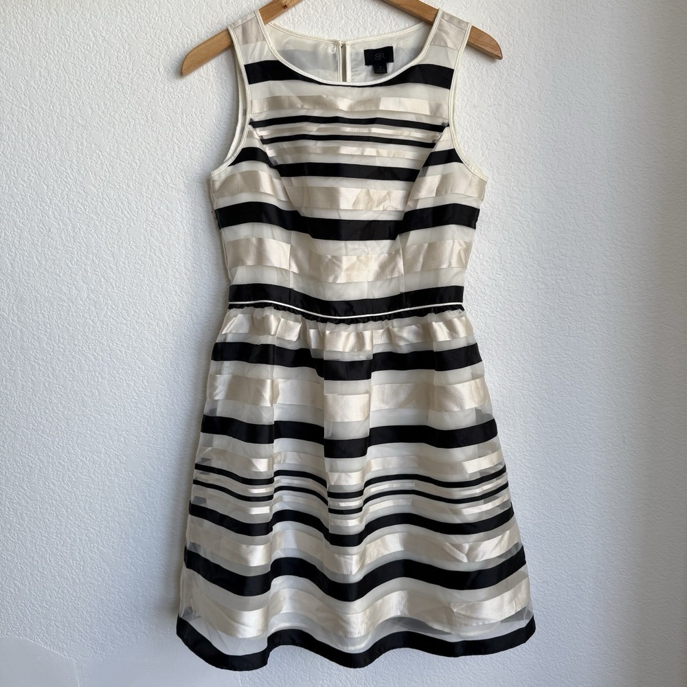 Banana Republic monogram stripe organza fit flare dress Size 6 Audrey Hepburn‎